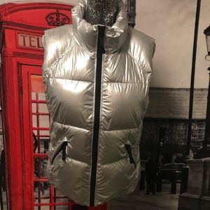 Reflective_Puffer Vest